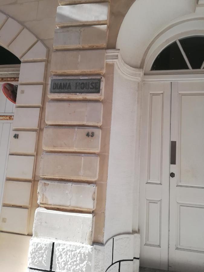 Diana House Apartment Слима Экстерьер фото